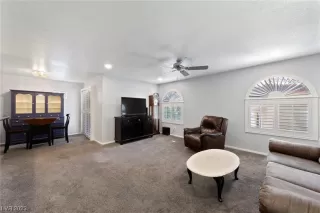 Photo #3: 2486726 Listing 