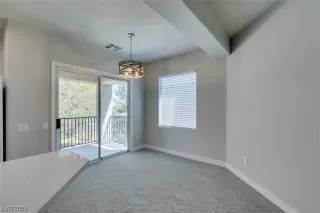 Photo #5: 2486759 Listing 