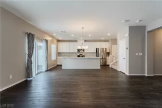 Photo #5: 2486766 Listing 