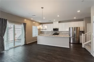 Photo #6: 2486766 Listing 