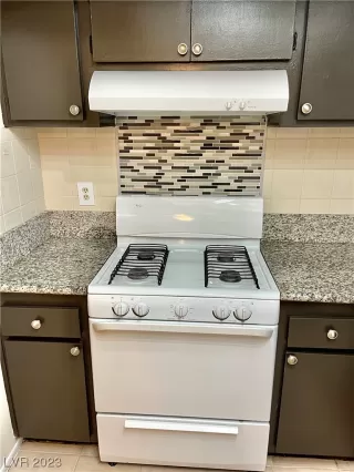 Photo #4: 2486785 Listing 