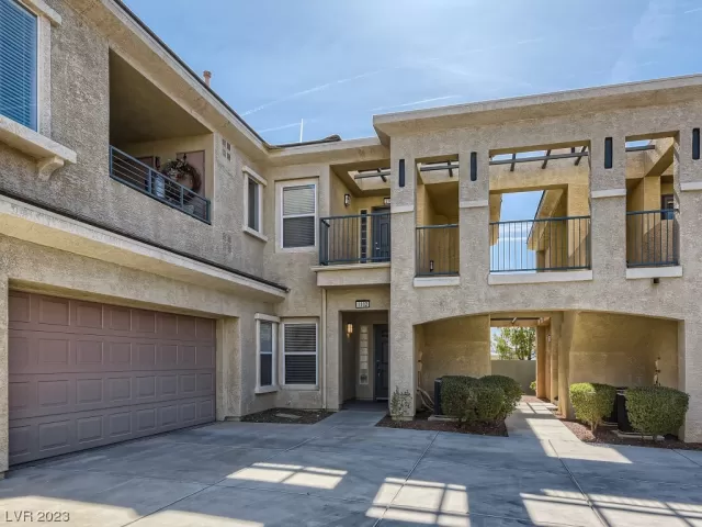 MLS: 2486797 Condo For Sale