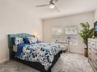 Photo #5: 2486797 Listing 