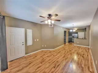 Photo #4: 2486812 Listing 