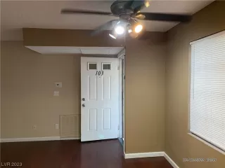 Photo #3: 2486816 Listing 