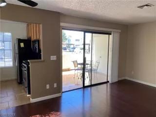 Photo #4: 2486816 Listing 