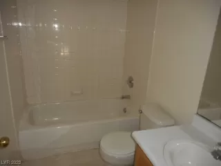 Photo #4: 2486822 Listing 