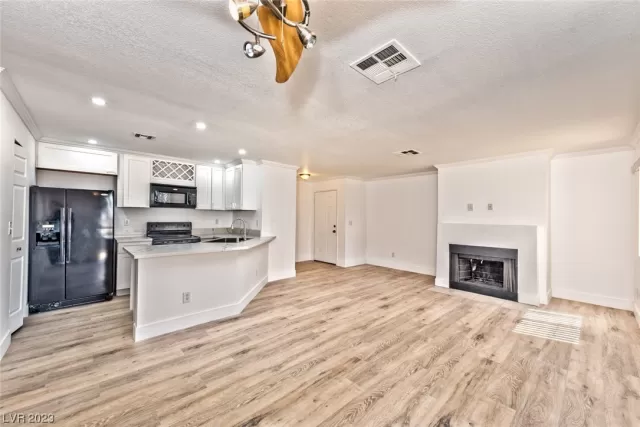 MLS: 2486832 Condo For Sale