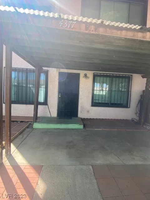 MLS: 2486833 Condo For Sale