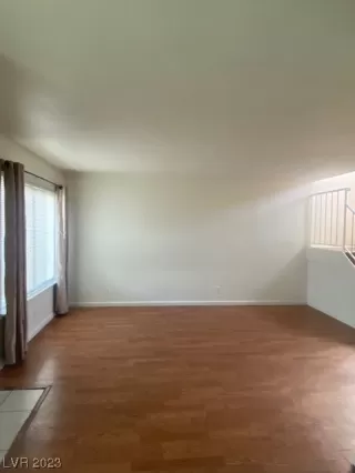 Photo #1: 2486833 Listing 