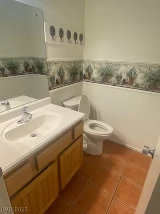 Photo #3: 2486833 Listing 