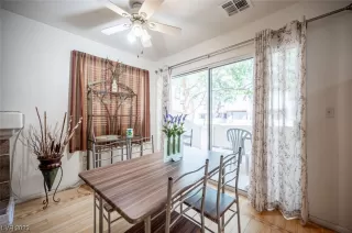 Photo #5: 2486839 Listing