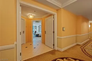 Photo #3: 2486842 Listing