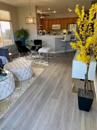 Photo #1: 2486843 Listing 