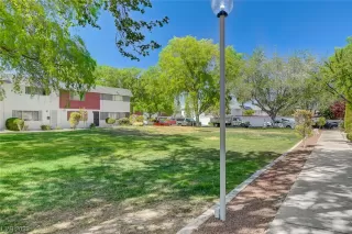 Photo #1: 2486869 Listing