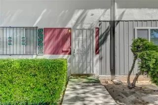 Photo #2: 2486869 Listing