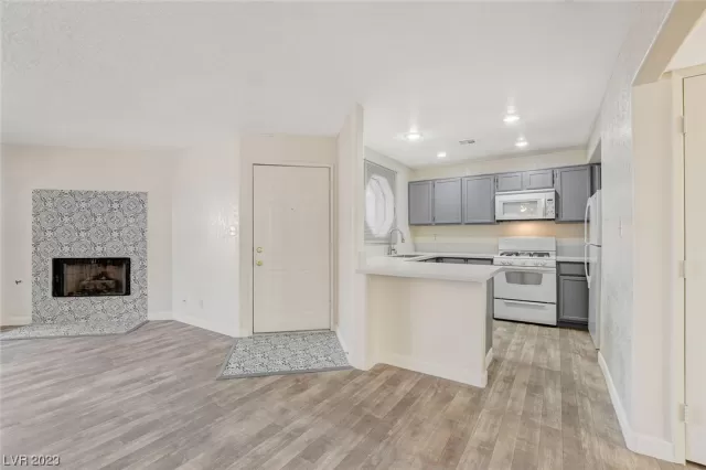 MLS: 2486875 Condo For Sale