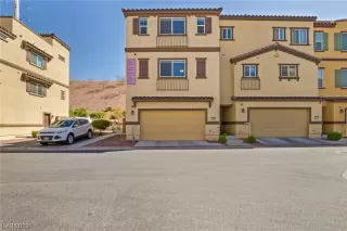 Photo #4: 2486878 Listing 