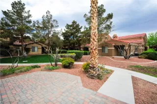 Photo #1: 2486899 Listing 