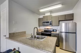 Photo #1: 2486904 Listing 