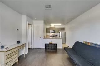 Photo #3: 2486904 Listing 