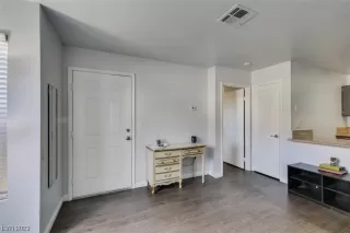 Photo #4: 2486904 Listing 