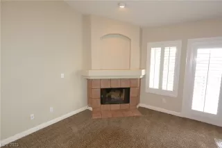 Photo #5: 2486927 Listing 