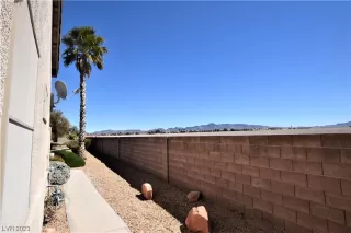 Photo #1: 2486949 Listing