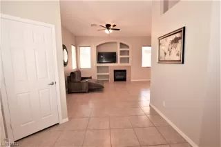 Photo #6: 2486949 Listing