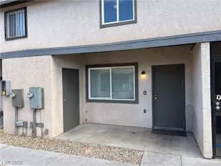 Photo #1: 2486966 Listing 