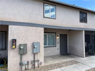 Photo #2: 2486966 Listing 