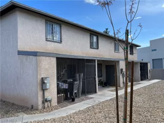 Photo #6: 2486966 Listing 