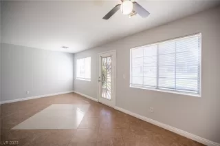 Photo #2: 2486971 Listing 