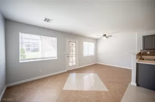 Photo #4: 2486971 Listing 