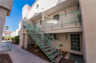 Photo #3: 2486994 Listing