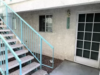 Photo #1: 2486998 Listing 