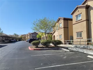 Photo #1: 2487009 Listing 