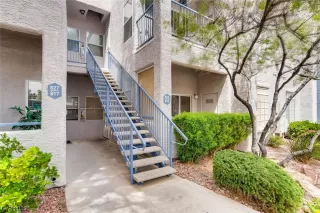 Photo #1: 2487056 Listing 