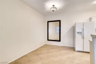 Photo #5: 2487056 Listing 