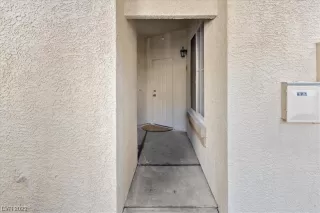 Photo #2: 2487064 Listing