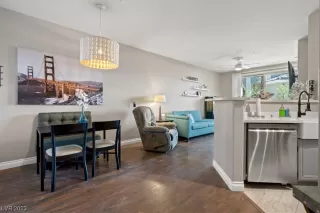 Photo #4: 2487064 Listing