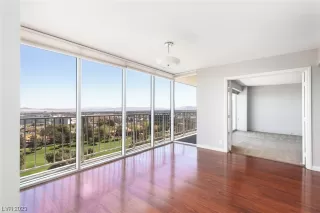 Photo #3: 2487072 Listing 