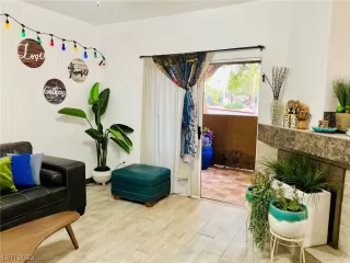 Photo #1: 2487073 Listing