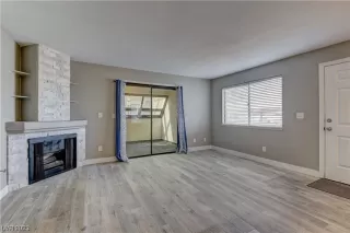 Photo #2: 2487079 Listing 