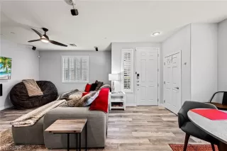 Photo #2: 2487085 Listing