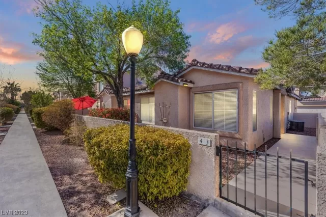 MLS: 2487086 Condo For Sale