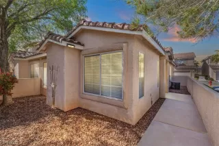 Photo #1: 2487086 Listing 