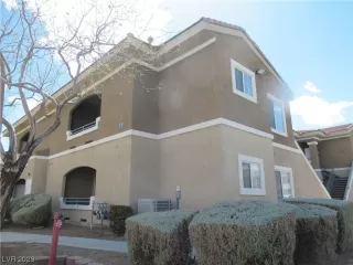 Photo #1: 2487092 Listing 