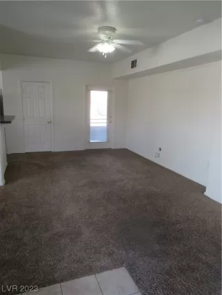 Photo #3: 2487092 Listing 