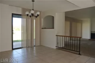 Photo #3: 2487109 Listing